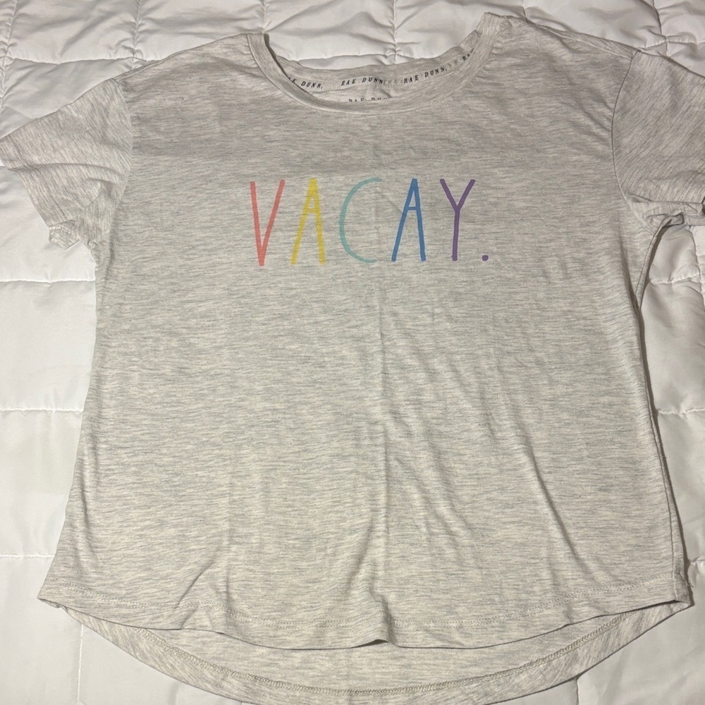 Rae Dunn Gray VACAY T-Shirt - Picture 1 of 7